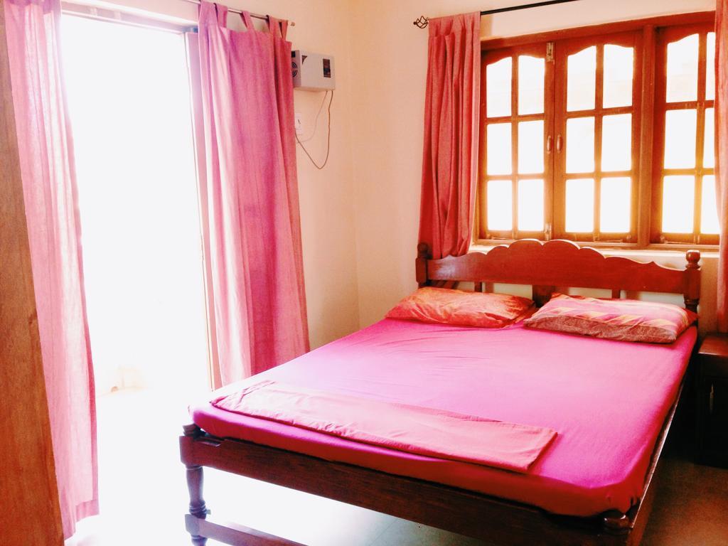 קלנגוטה Safias Guest House חדר תמונה